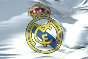 drapeau équipe real madrid en demi-finale ligue des champions