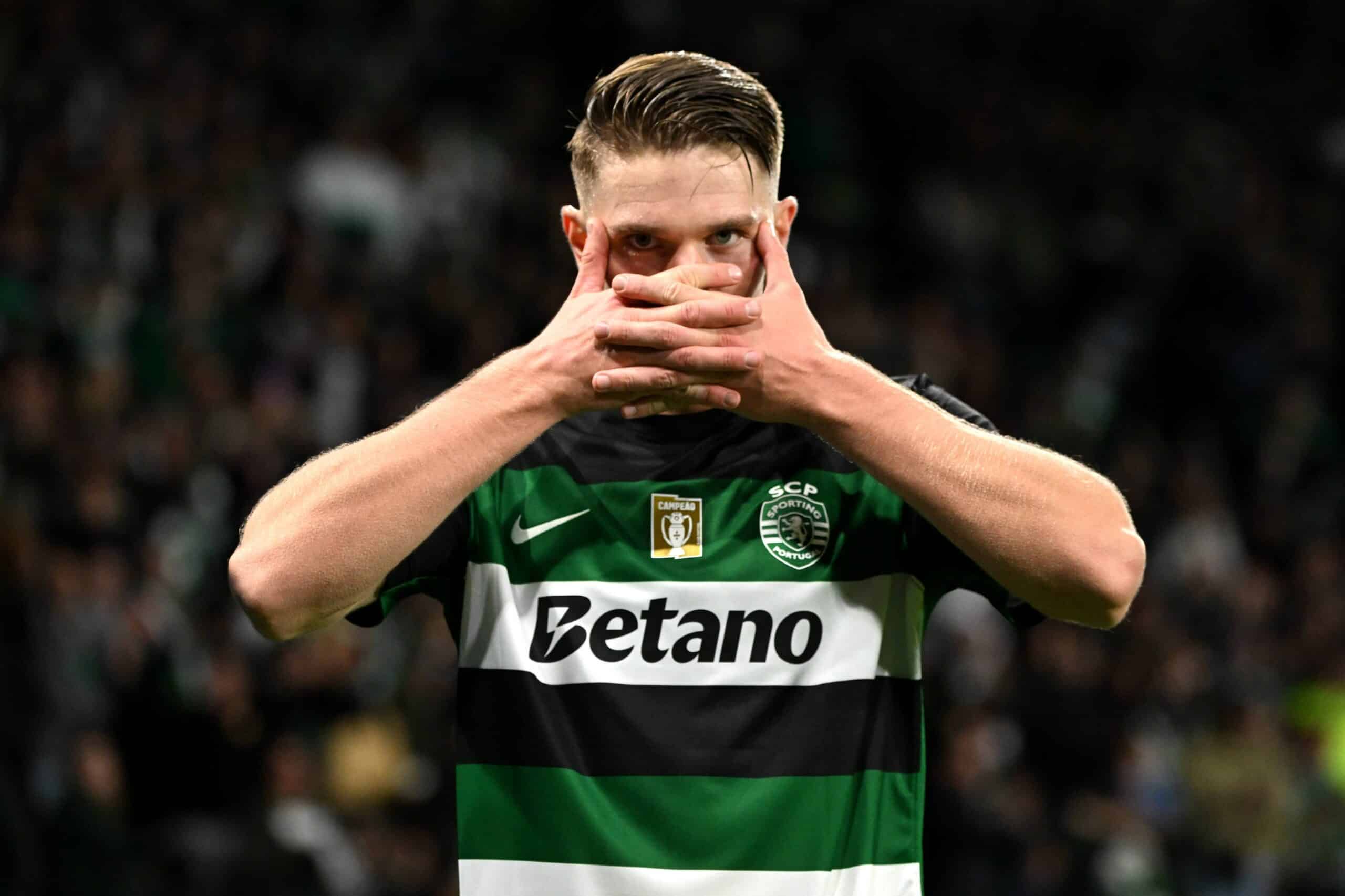 victor kyogeres celebrant avec le sporting