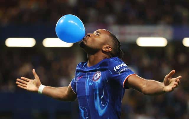 christopher nkunku celebrant avec chelsea