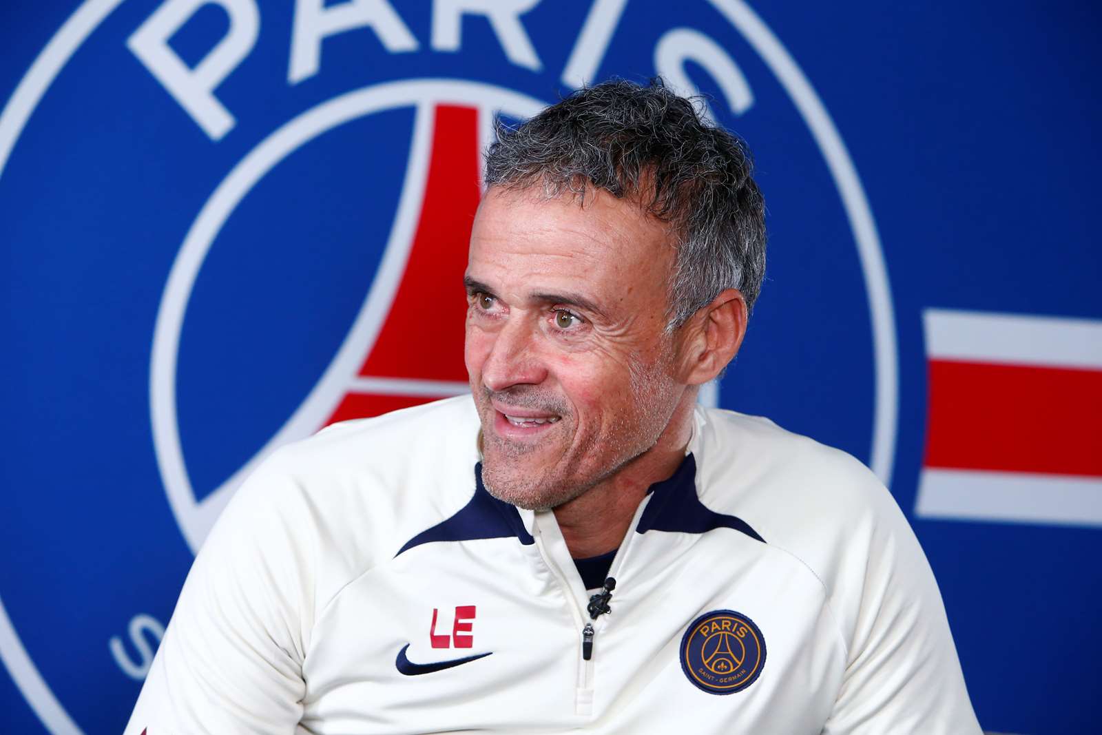 Théoriquement, le PSG de Luis Enrique part favori devant Brest.