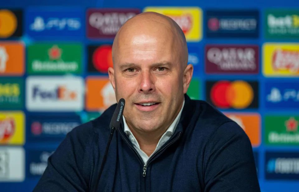 Arne Slot, symbole du renouveau du football anglais.