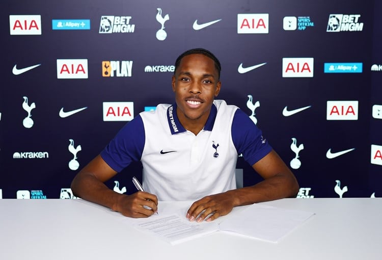 mathys tel signe à tottenham