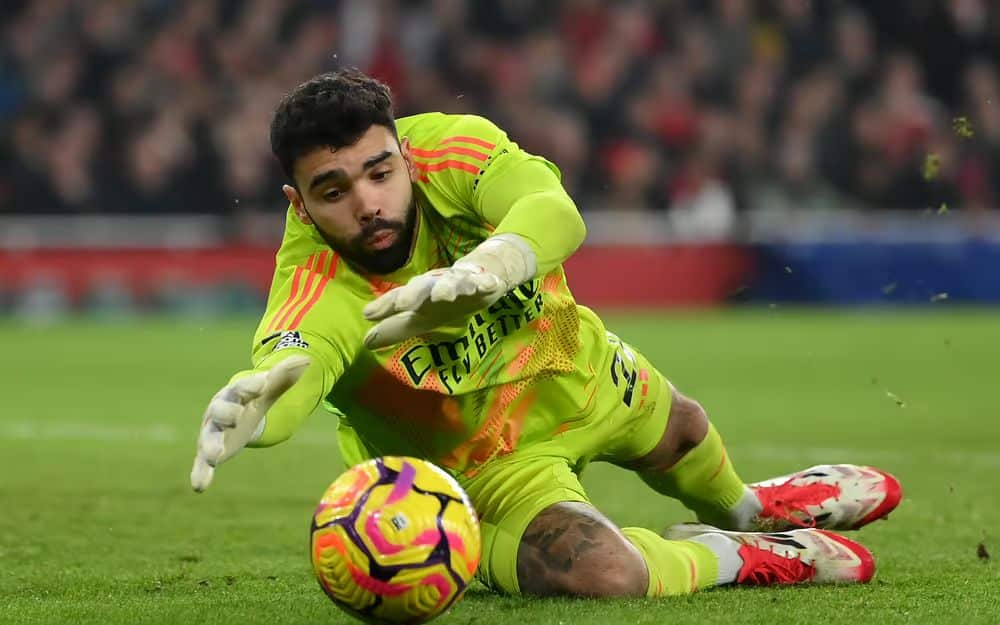 david raya heroique face à united