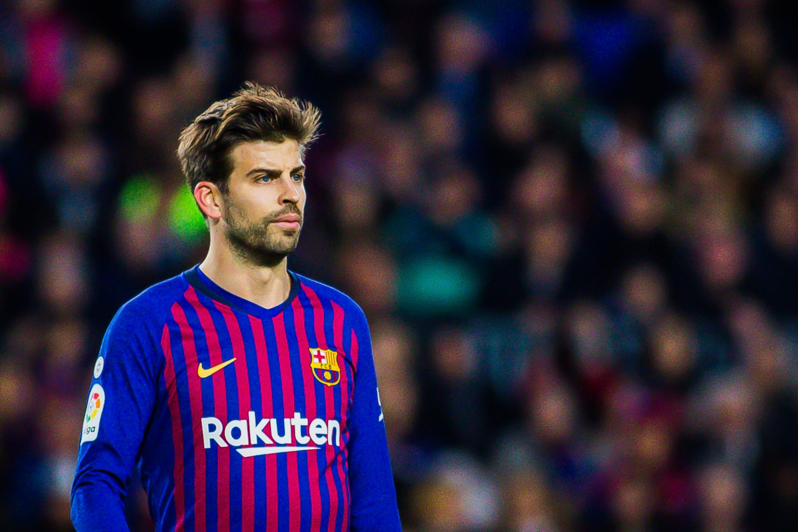 L'ancien joueur du Barça se demande si la concurrence existe toujours en Ligue 1.