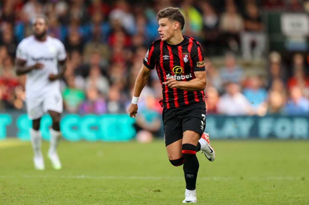 Milos Kerkez, jeune latéral de Bournemouth