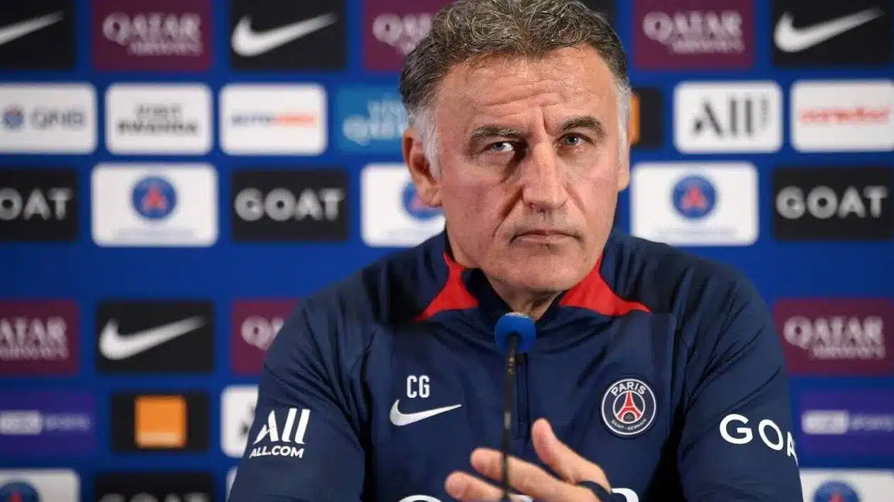 Christophe Galtier en pleine conférence