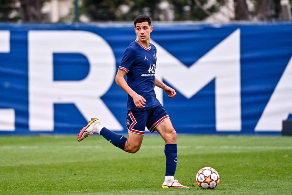 Naoufel El Hannach a été formé au centre de formation du PSG
