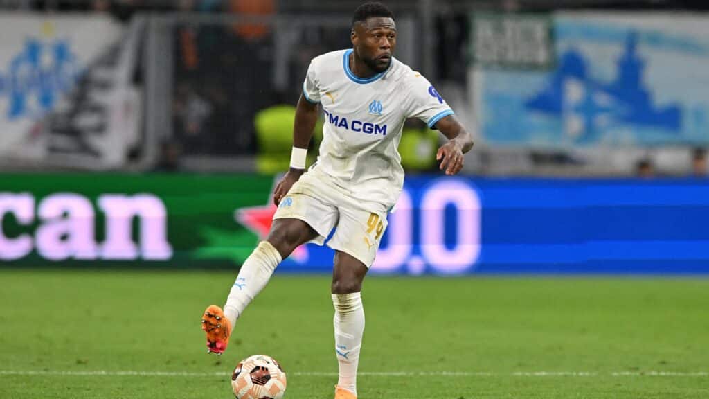 Mbemba, un pari d’expérience pour un promu