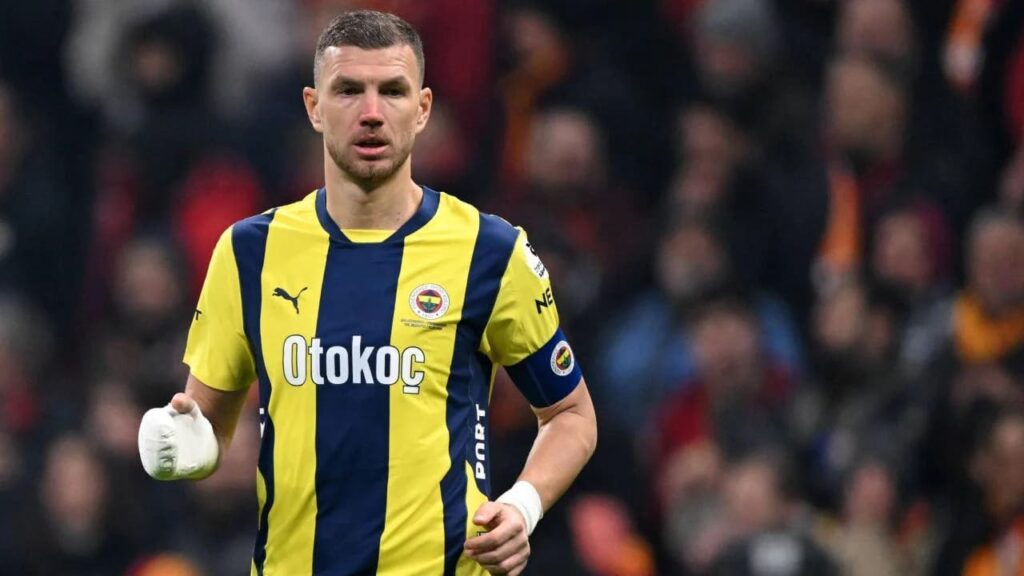Edin Džeko, 39 ans mais toujours clinique dans la surface