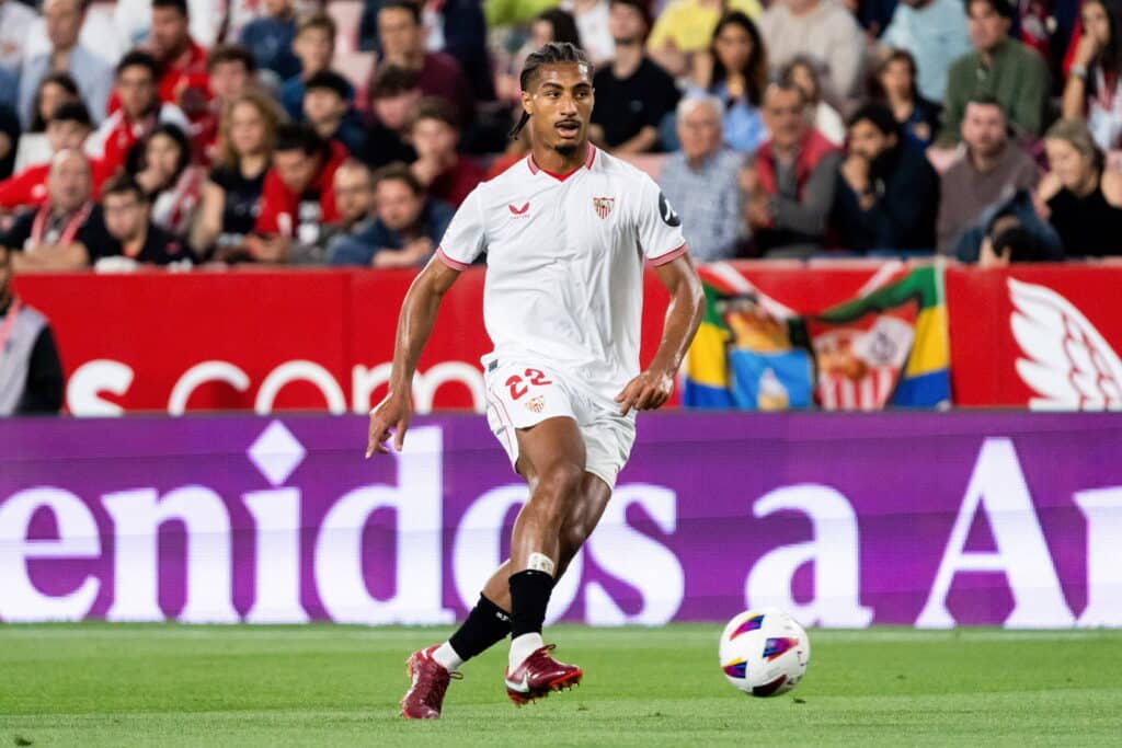 Loïc Badé, un successeur désigné pour compenser le départ de Tah