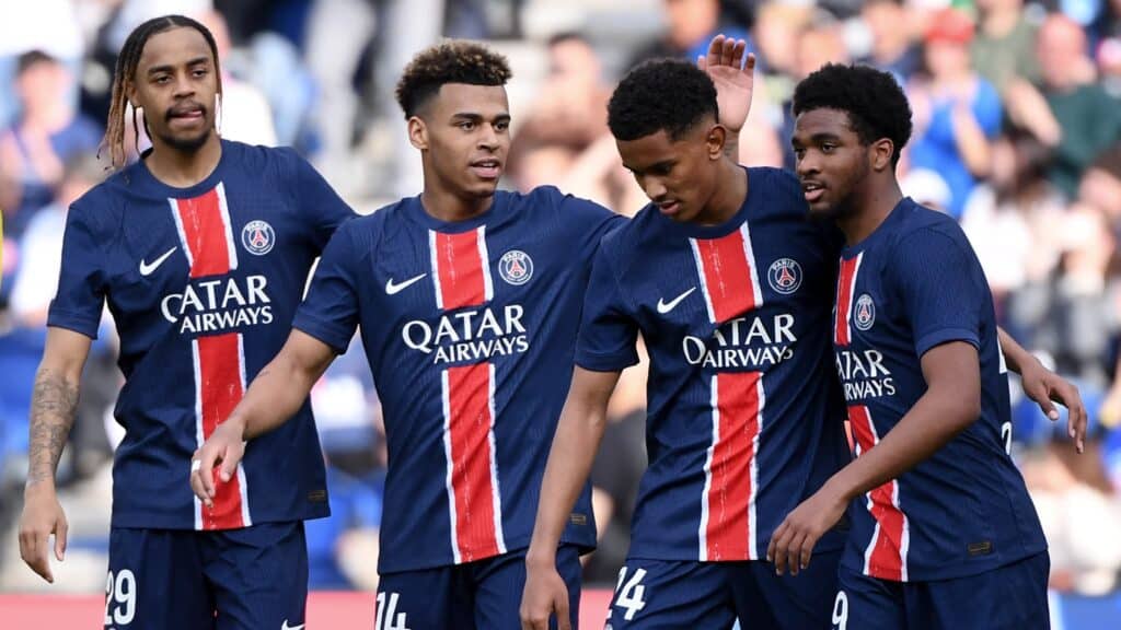 Paris Saint-Germain représente les clubs européens