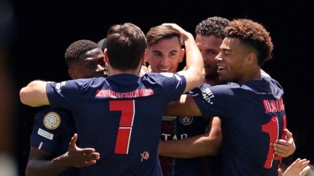 Un PSG serein et dominateur dans tous les compartiments, grâce à Fabian Ruiz et Vitinha
