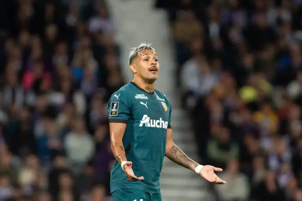 Facundo Medina, arrive du RC Lens avec une expérience de la Ligue 1